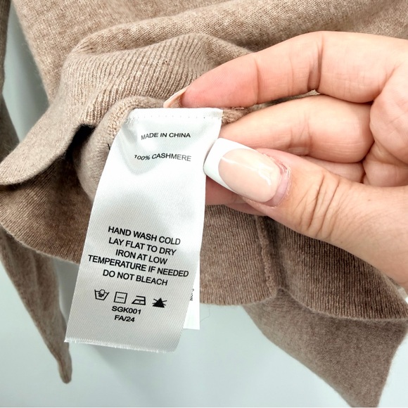 QUINCE Mongolian Cashmere Crewneck Sweater Oatmeal NWT - Picture 7 of 8